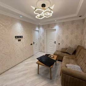 In Baku 75.0 m² apartment is for sale - Image 3