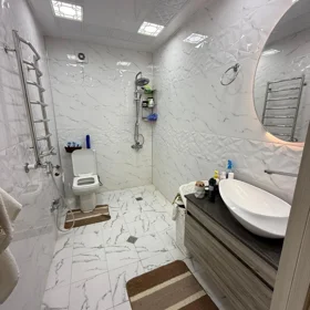 In Baku 82.0 m² apartment is for sale - Image 5