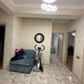 In Baku 82.0 m² apartment is for sale - Image 6