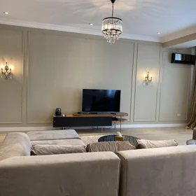 In Baku 170.0 m² apartment is for rent - Image 4