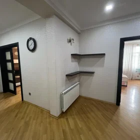 In Baku 135.0 m² apartment is for rent - Image 6