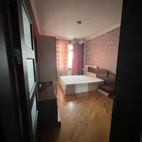 In Baku 135.0 m² apartment is for rent - Image 7