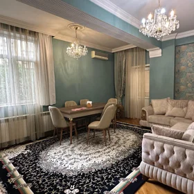In Baku 80.0 m² apartment is for sale - Image 3