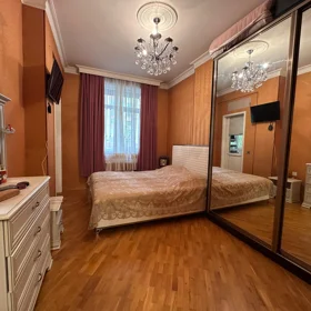 In Baku 80.0 m² apartment is for sale - Image 7