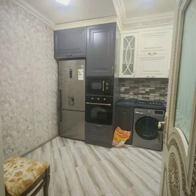 In Baku 75.0 m² apartment is for rent - Image 9