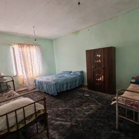 In nan 298.0 m² house with 6.0 rooms is for sale - Image 9