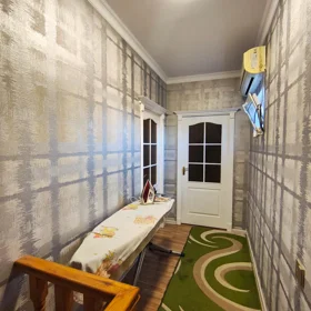 In Baku 90.0 m² house with 3.0 rooms is for rent - Image 9