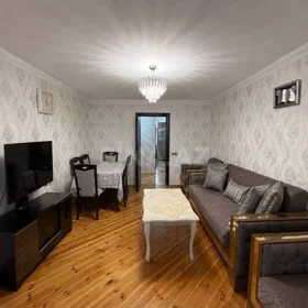 In Baku 80.0 m² apartment is for rent - Image 3