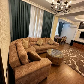 In Baku 70.0 m² apartment is for rent - Image 3