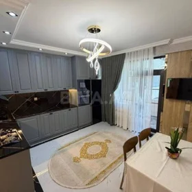 In Baku 120.0 m² apartment is for rent - Image 4