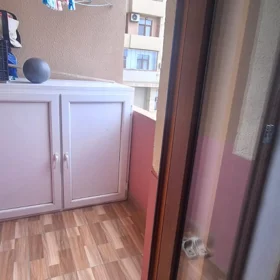 In Baku 60.0 m² apartment is for sale - Image 2