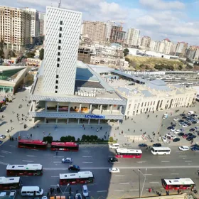 In Baku 132.0 m² apartment is for rent - Image 3