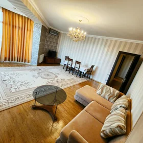 In Baku 132.0 m² apartment is for rent - Image 10