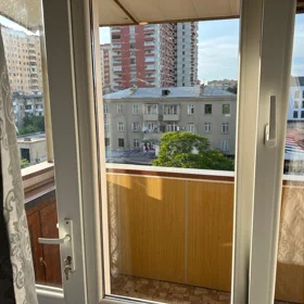 In Baku 64.0 m² apartment is for rent - Image 2