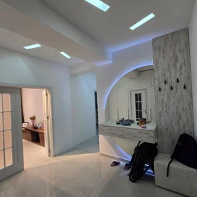 In Baku 125.0 m² apartment is for sale - Image 7
