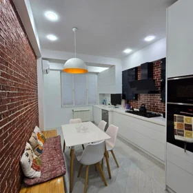 In Baku 125.0 m² apartment is for sale - Image 9
