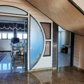 In Baku 250.0 m² apartment is for rent - Image 10