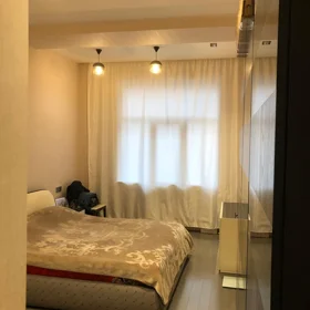 In Baku 202.0 m² apartment is for sale - Image 3
