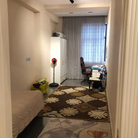 In Baku 202.0 m² apartment is for sale - Image 5