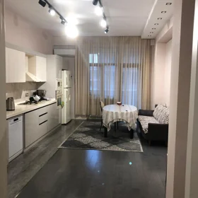 In Baku 202.0 m² apartment is for sale - Image 9