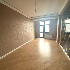 In Baku 151.0 m² apartment is for sale - Image 5