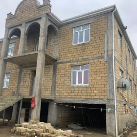 In Binəqədi rayonu 600.0 m² house with 9.0 rooms is for sale - Image 5