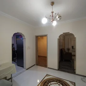 In Khirdalan 200.0 m² house with 5.0 rooms is for sale - Image 6