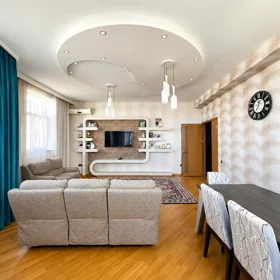 In Baku 135.0 m² apartment is for sale - Image 5