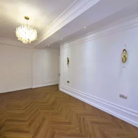 In Baku 120.0 m² apartment is for sale - Image 6