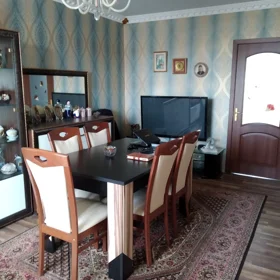 In Baku 200.0 m² apartment is for sale - Image 2