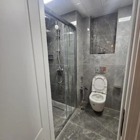 In Baku 90.0 m² apartment is for rent - Image 8