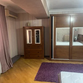 In Baku 90.0 m² apartment is for rent - Image 2