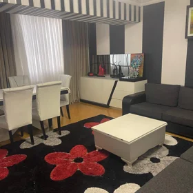 In Baku 90.0 m² apartment is for rent - Image 3