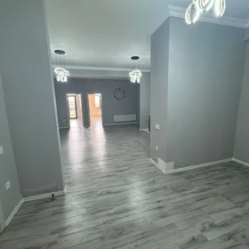 In Baku 90.0 m² apartment is for sale - Image 7