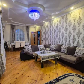 In Binəqədi rayonu 190.0 m² house with 4.0 rooms is for sale - Image 5