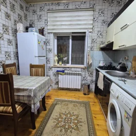 In Binəqədi rayonu 190.0 m² house with 4.0 rooms is for sale - Image 8