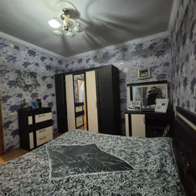 In Binəqədi rayonu 190.0 m² house with 4.0 rooms is for sale - Image 10