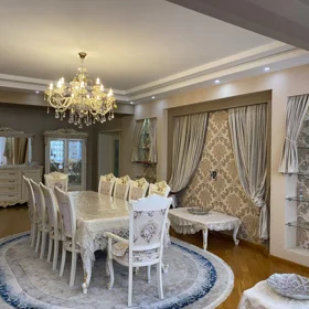 In Baku 155.0 m² apartment is for sale - Image 7
