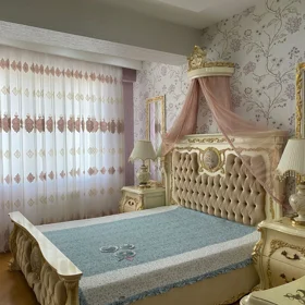 In Baku 155.0 m² apartment is for sale - Image 9