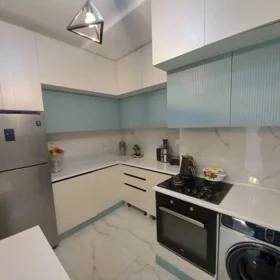 In Baku 105.0 m² apartment is for sale - Image 3