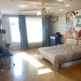 In Baku 156.0 m² apartment is for sale - Image 6