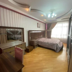 In Baku 156.0 m² apartment is for sale - Image 10