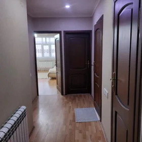 In Baku 70.0 m² apartment is for rent - Image 2