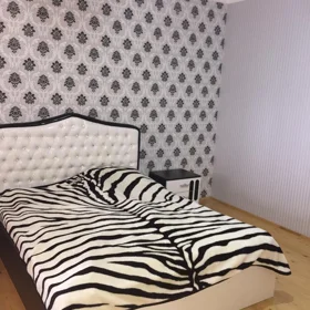 In nan 170.0 m² house with 4.0 rooms is for sale - Image 10
