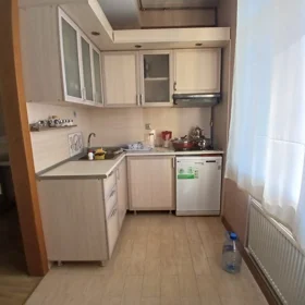 In Baku 65.0 m² apartment is for rent - Image 4