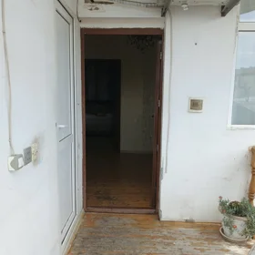 In Baku 100.0 m² house with 4.0 rooms is for rent - Image 9