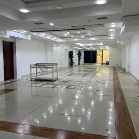 In Baku 300.0 m² commercial is for rent - Image 4