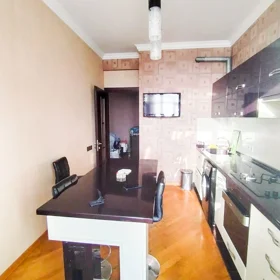 In Baku 90.0 m² apartment is for rent - Image 3