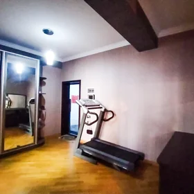 In Baku 90.0 m² apartment is for rent - Image 8