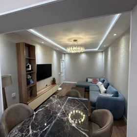 In Baku 65.0 m² apartment is for sale - Image 2